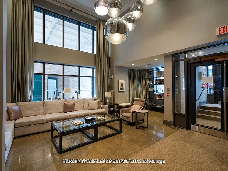 35 Hayden St #1501 — Photo 3