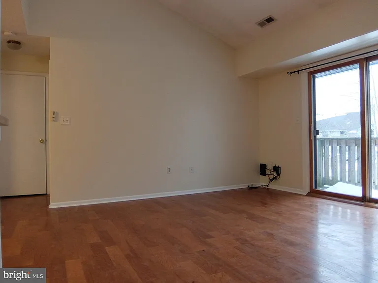 4906 Ravens Crest Dr — Photo 19