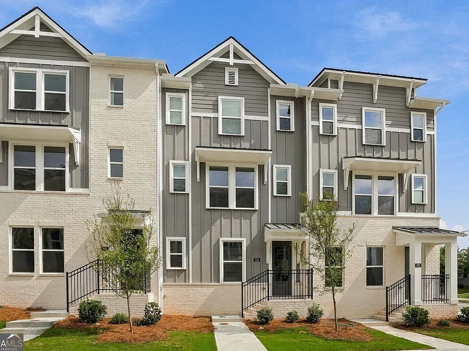 320 Laurel Ln