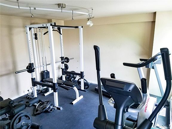 3rd image of 3420 15th Ave W APT 207