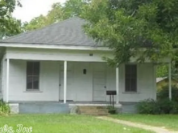 308 Elm St, Crossett, AR 71635
