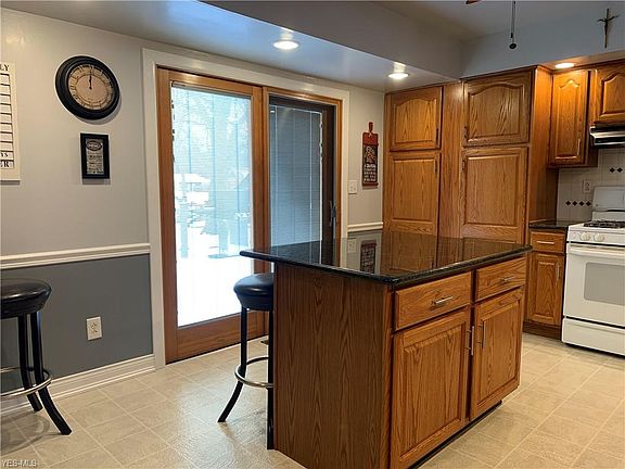 5th image of 3900 Russett Dr