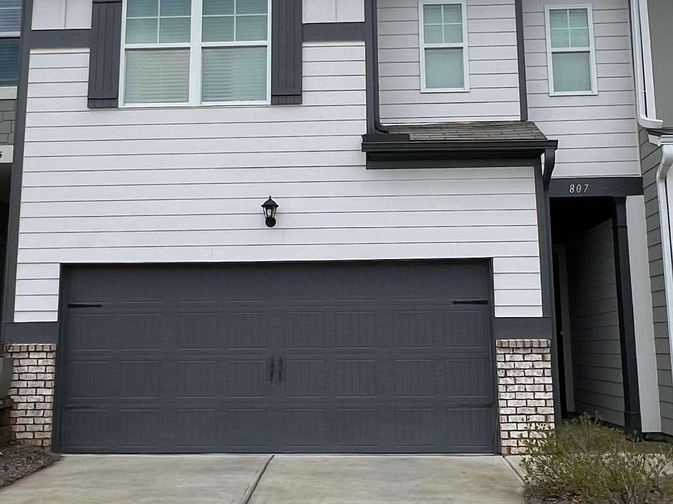 1st image of 807 Upper Dove Ct