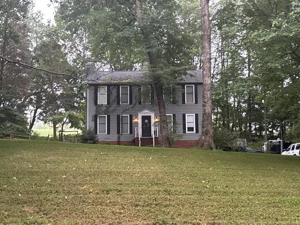 9360 Deer Path Ln, Kernersville, NC 27284