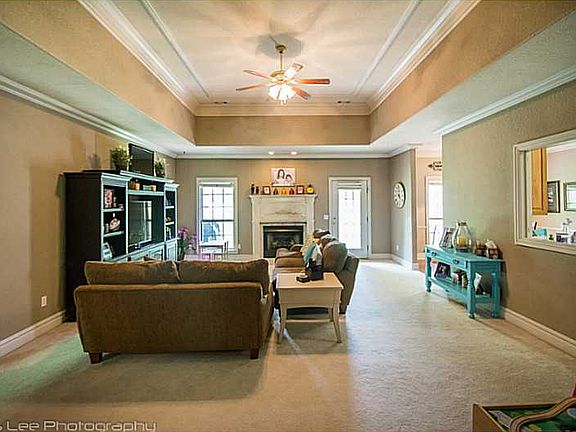 3rd image of 3181 E Idlewood Way