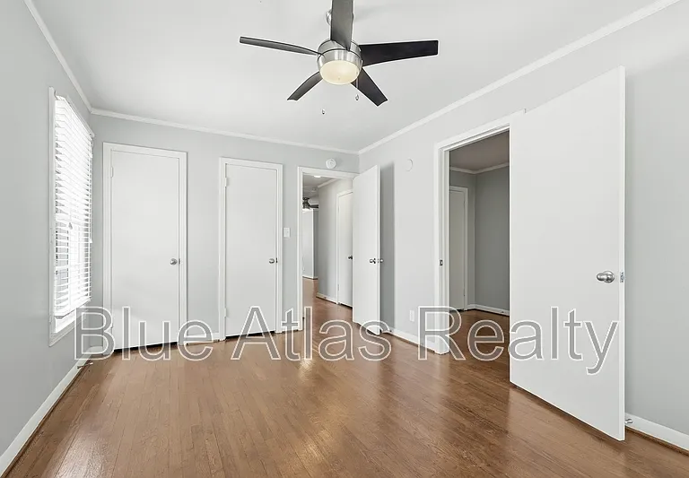 3643 Lafayette Ave #1 — Photo 5