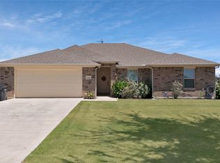 7450 Briar Rd, Azle, TX 76020