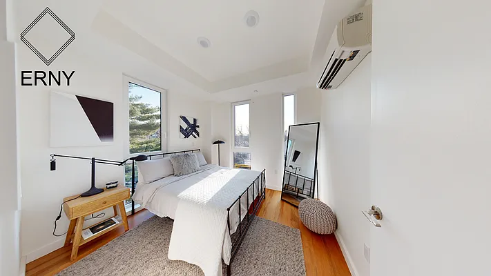 Rented by ERNY LLC | media 11