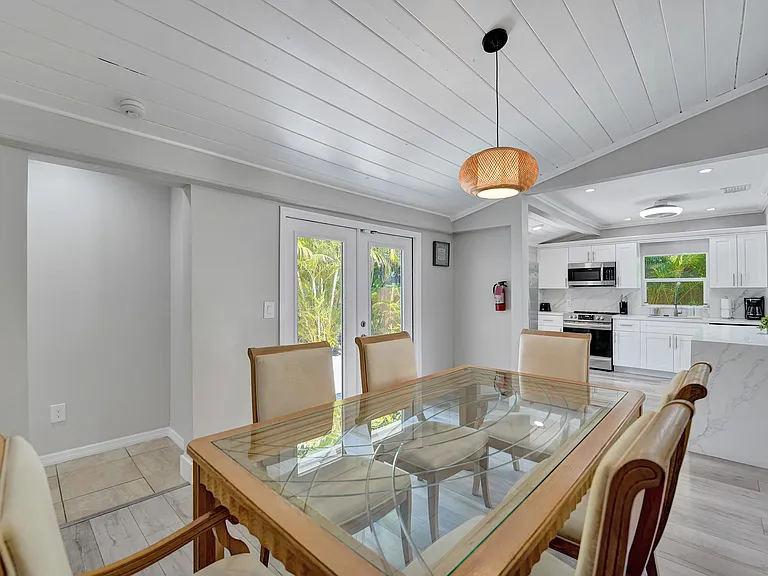 615 NE 13th Ave — Photo 23