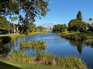 254 Hawthorne Ln, Vero Beach, FL 32962