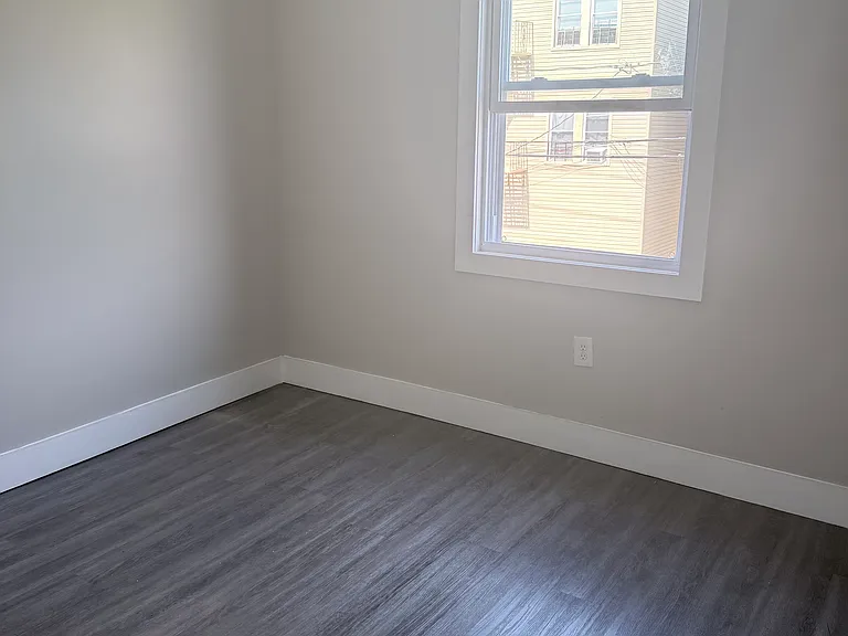 494 S 18th St #3 — Photo 28