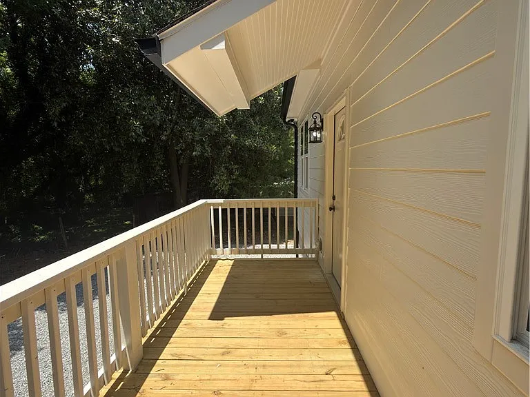 294 Moreland Ave — Photo 13