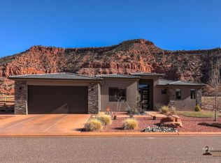 582 E Rainmaker Rd, Kanab, UT 84741