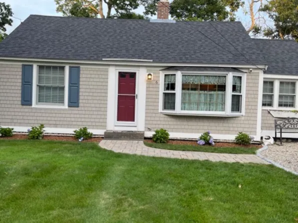 6 Oak Street, Dennis Port, MA 02639
