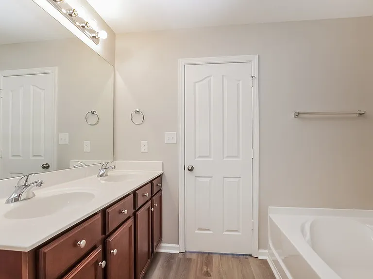 706 Waterlemon Way — Photo 12