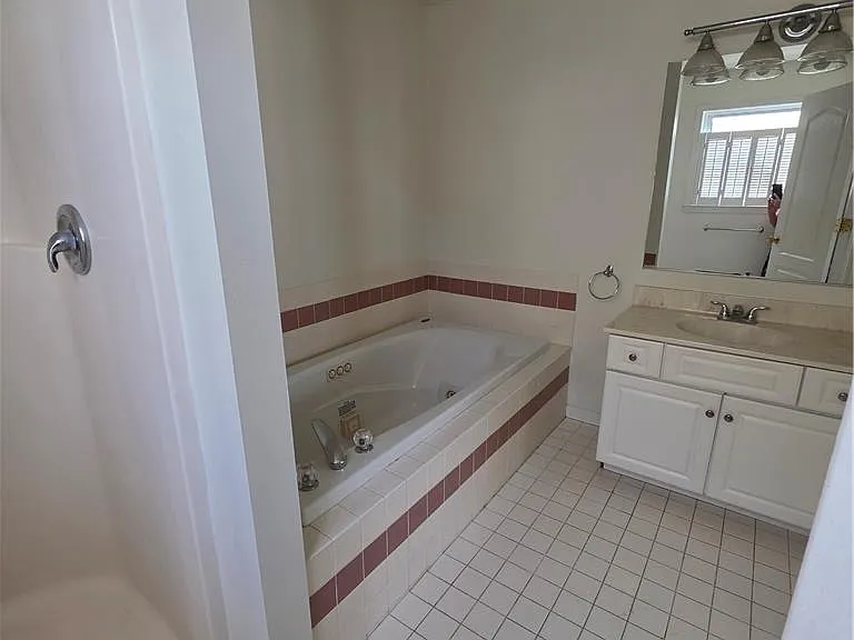 325 Oxford Pl #325 — Photo 11