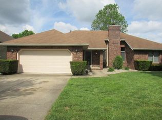 1821 S Oakmont Ave, Springfield, MO 65809