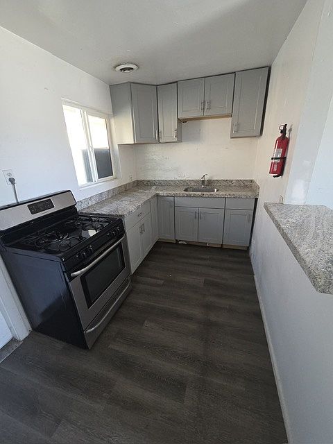 2nd image of 25 N Brooks #4