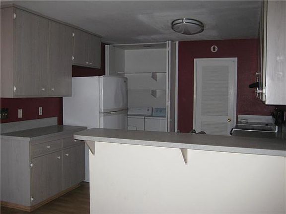 4th image of 6829 Panamint Row Unit 4