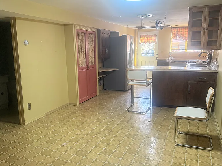 48 Elissa Ln #1 — Photo 14