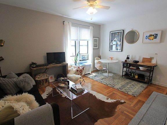 2nd image of 41-42 42nd St APT 5P