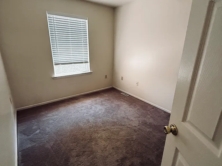 1688 Pinewind Dr — Photo 42