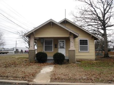513 Pearl St, Monett, MO, 65708