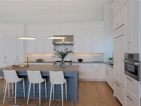5th image of 740 Davenport Ave #7