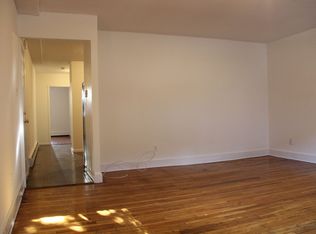 447 E 21st St #1, Brooklyn, NY 11226