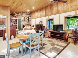 53 Wilson Dr, Kempton, PA 19529