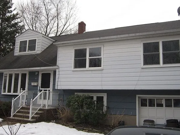 15 Slingerland Ave, Pequannock, NJ 07440