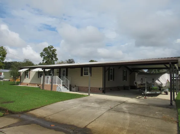 63 Carefree Dr, Welaka, FL 32193