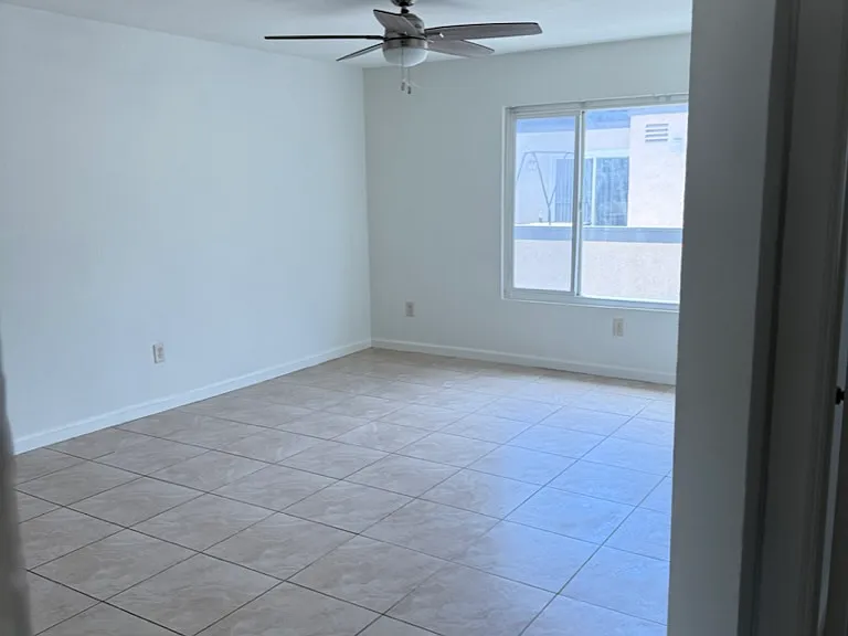 220 Oswego Ave #6 — Photo 3