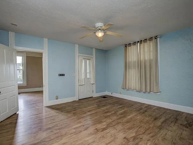 330 W Withrow St — Photo 5