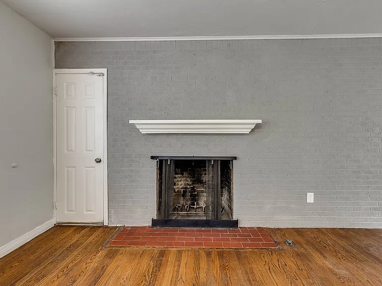 1414 Oxford Way — Photo 11