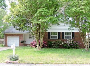 608 Pelham Pl, Virginia Beach, VA 23452