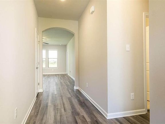 2nd image of 1628 Reserve Dr