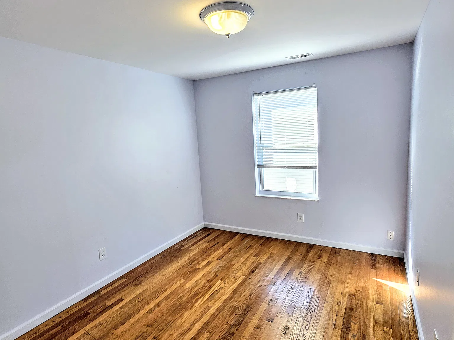 West End Apartments — Photo 3