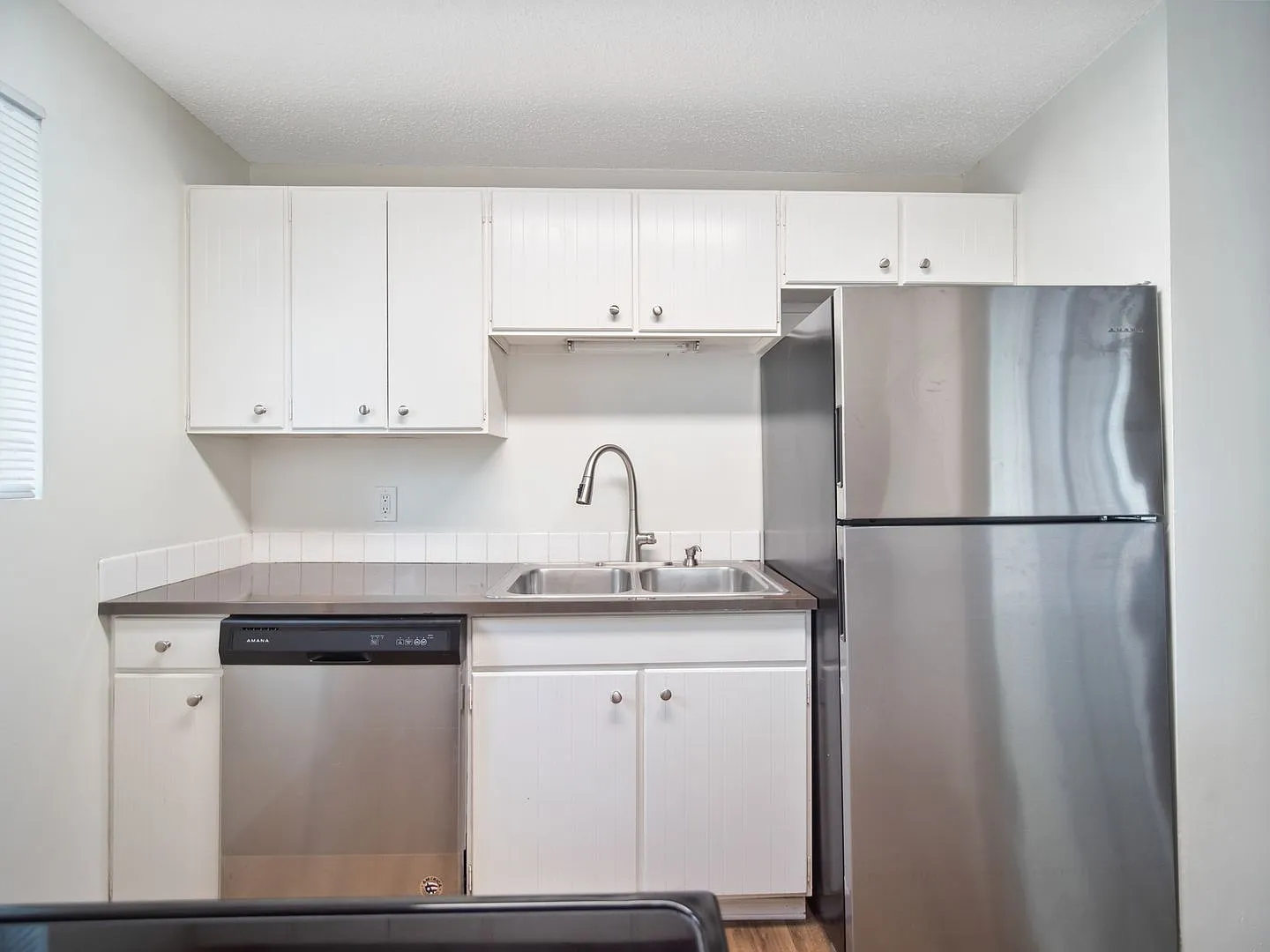 Renovated 1bd/1ba Millwood Apartment | A/C | Covered Parking | Pet Friendly | Avail 9/1/26 — Photo 4