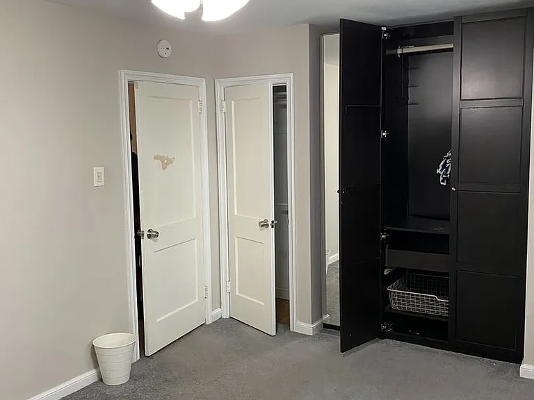 2311 Bryn Mawr Ave — Photo 12