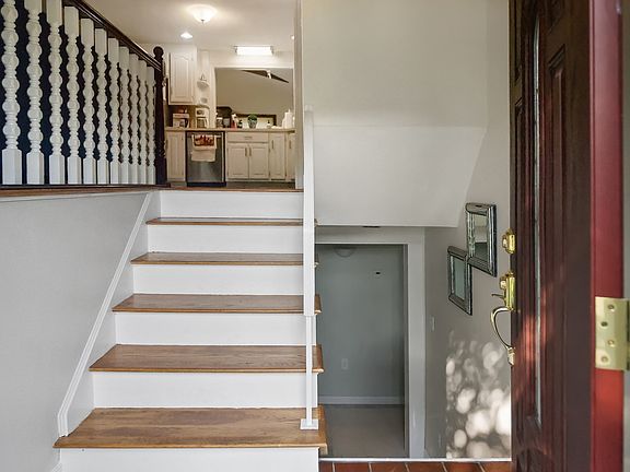 3rd image of 115 Hancock St