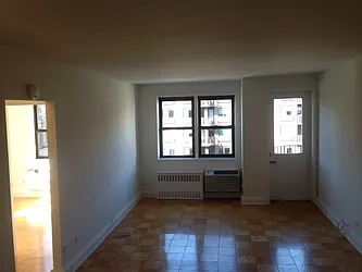 Rented by Manhattan Skyline