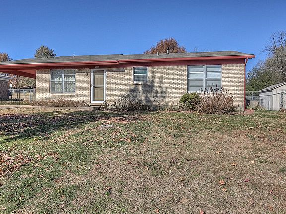 3rd image of 2206 Cottonwood Pl