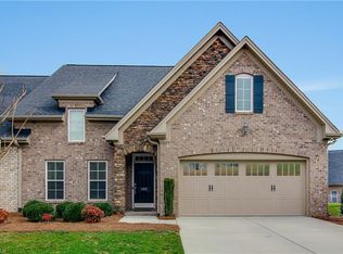 1100 Plantation Village Dr, Clemmons, NC 27012