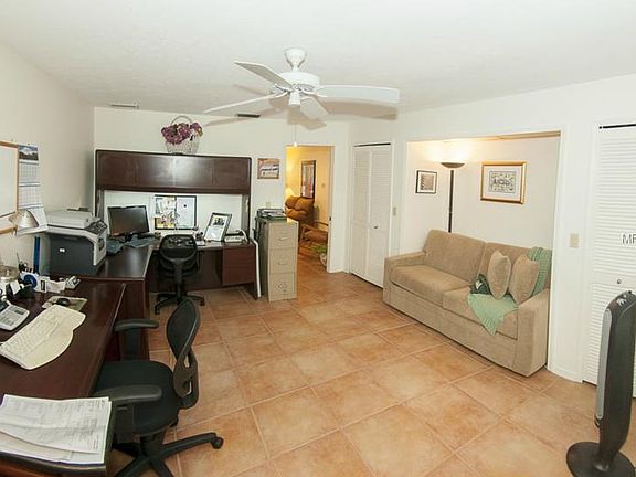 5th image of 8064 Estates Dr