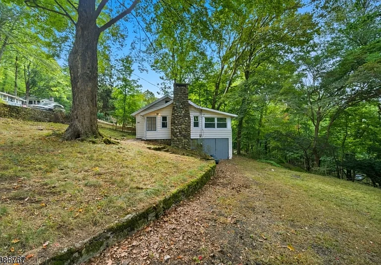 330 Springbrook Trl — Photo 35