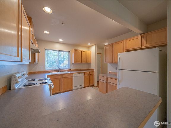 2nd image of 19503 22nd Avenue SE #2