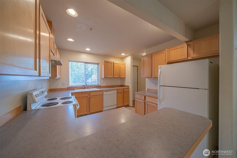 2nd image of 19503 22nd Avenue SE #2
