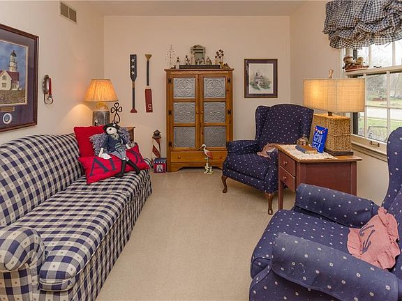 5th image of 6910 Kingswood Dr