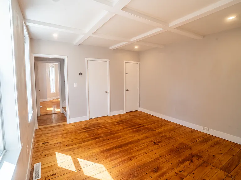 18 Drew Ave #1 — Photo 8